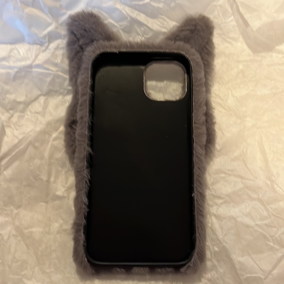 Shein Furry Cat Iphone 13 case - Picture 3 of 5